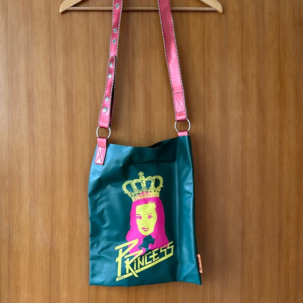 lll Parcel tote bag